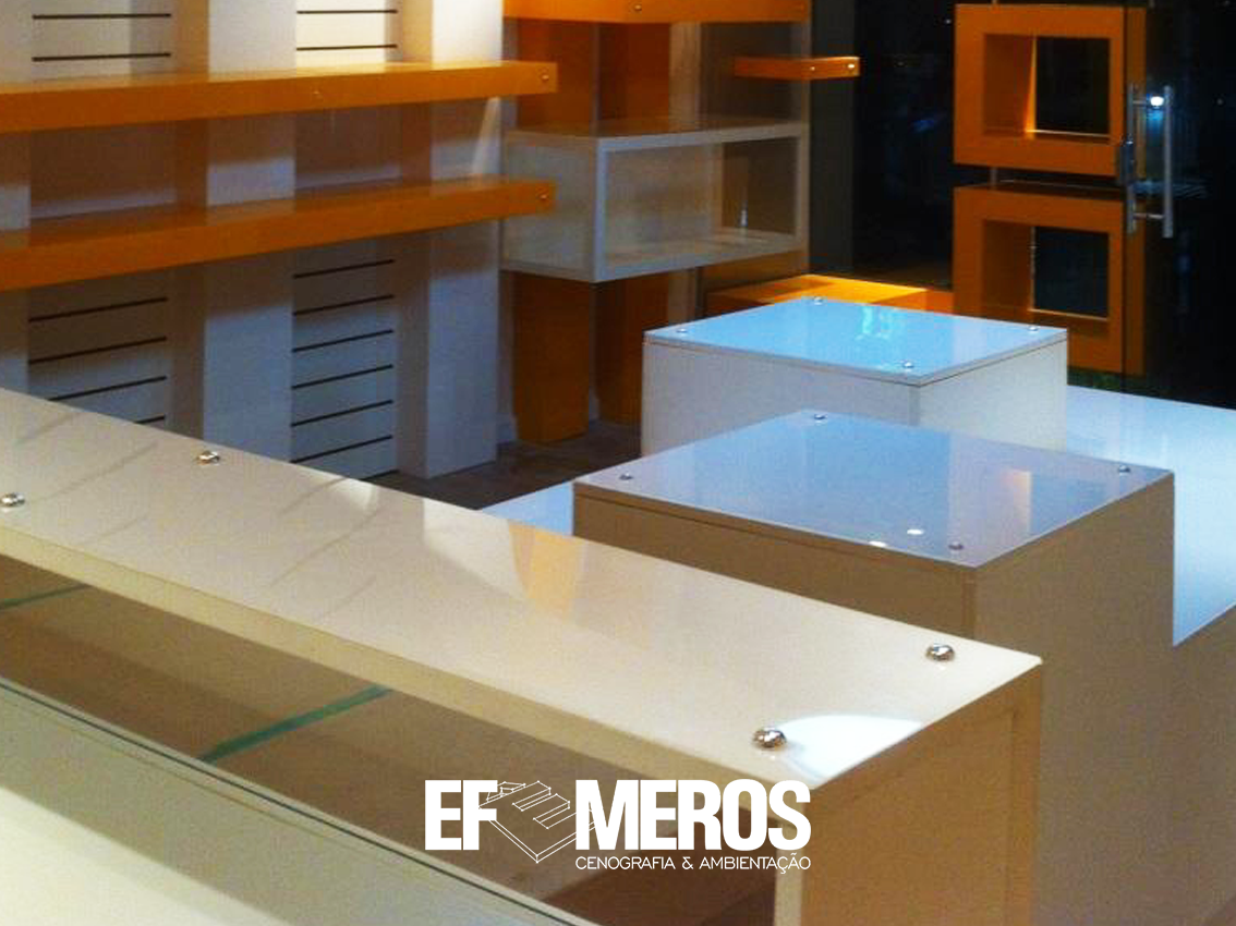 Ambientação, Arquitetura, Mobiliario loja, Fachada ACM, Sinalização